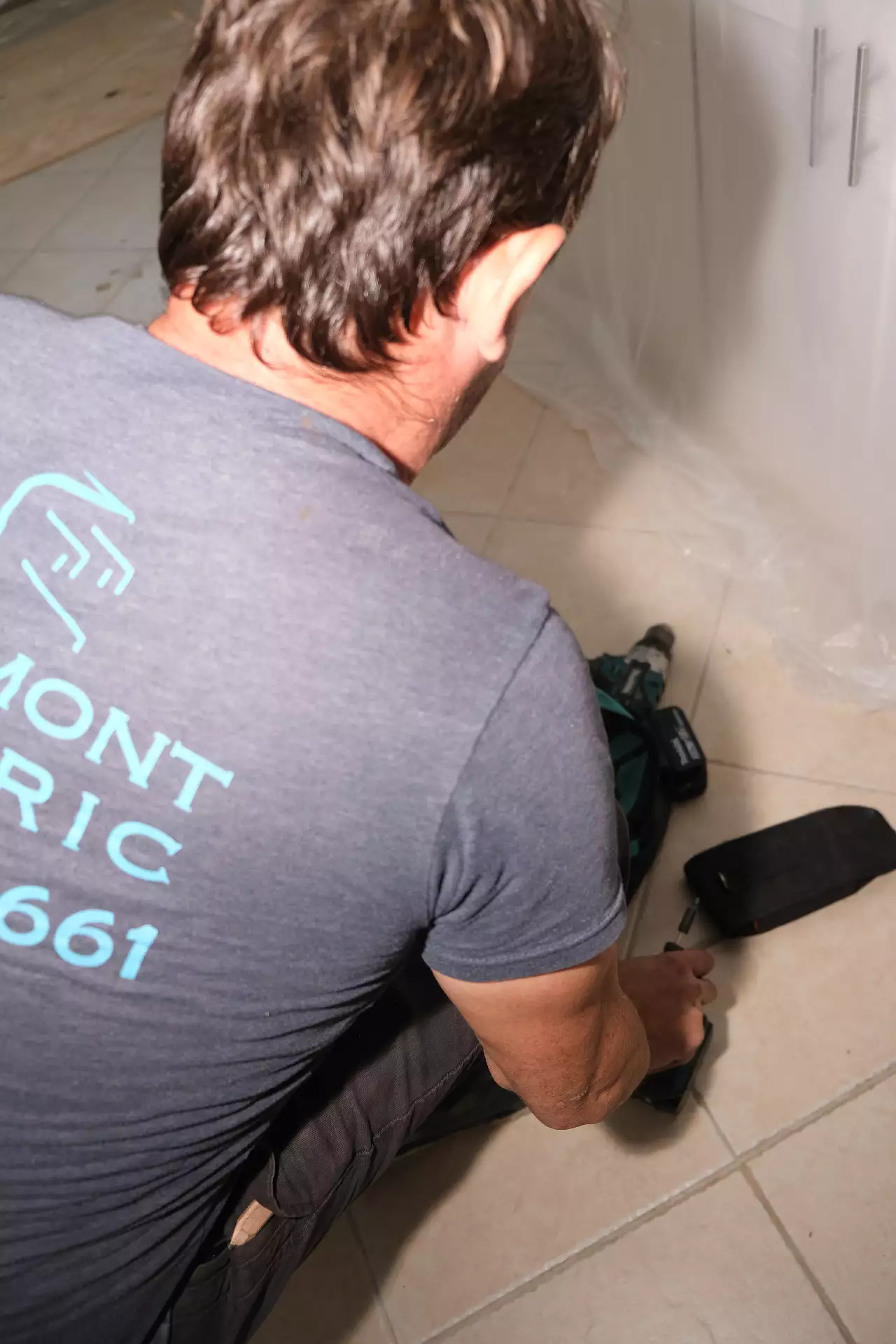 Commercial electrical service